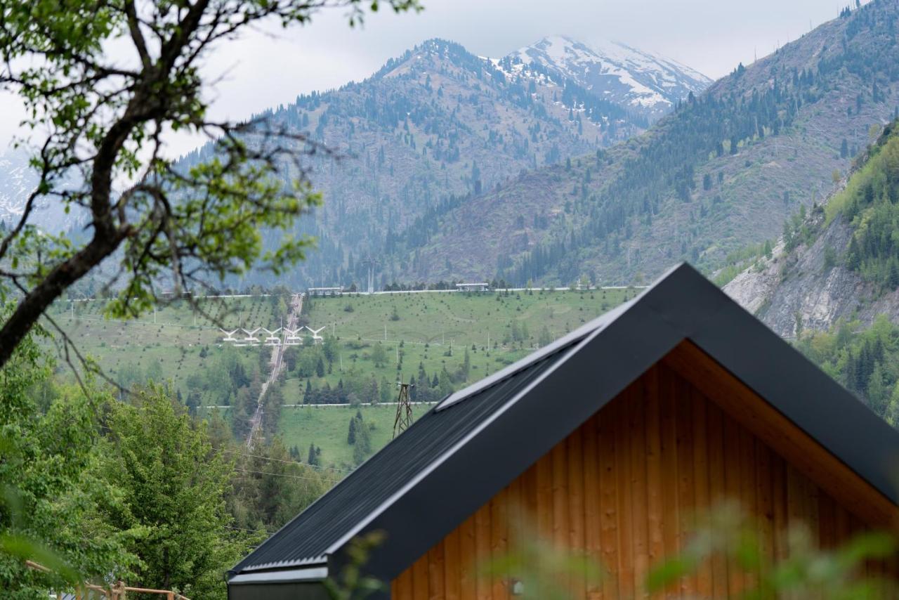 Qazaq Auyl Eco Hotel Almaty Esterno foto