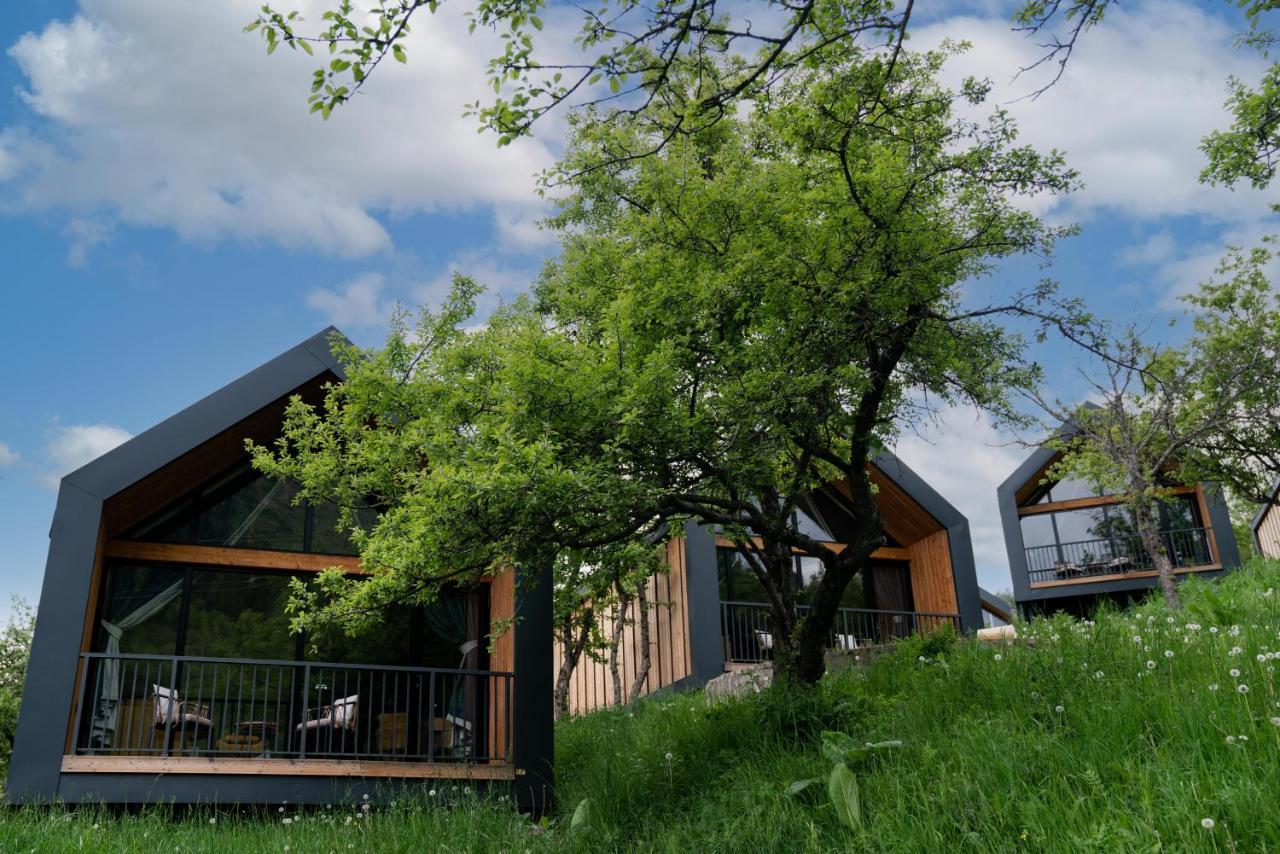 Qazaq Auyl Eco Hotel Almaty Esterno foto