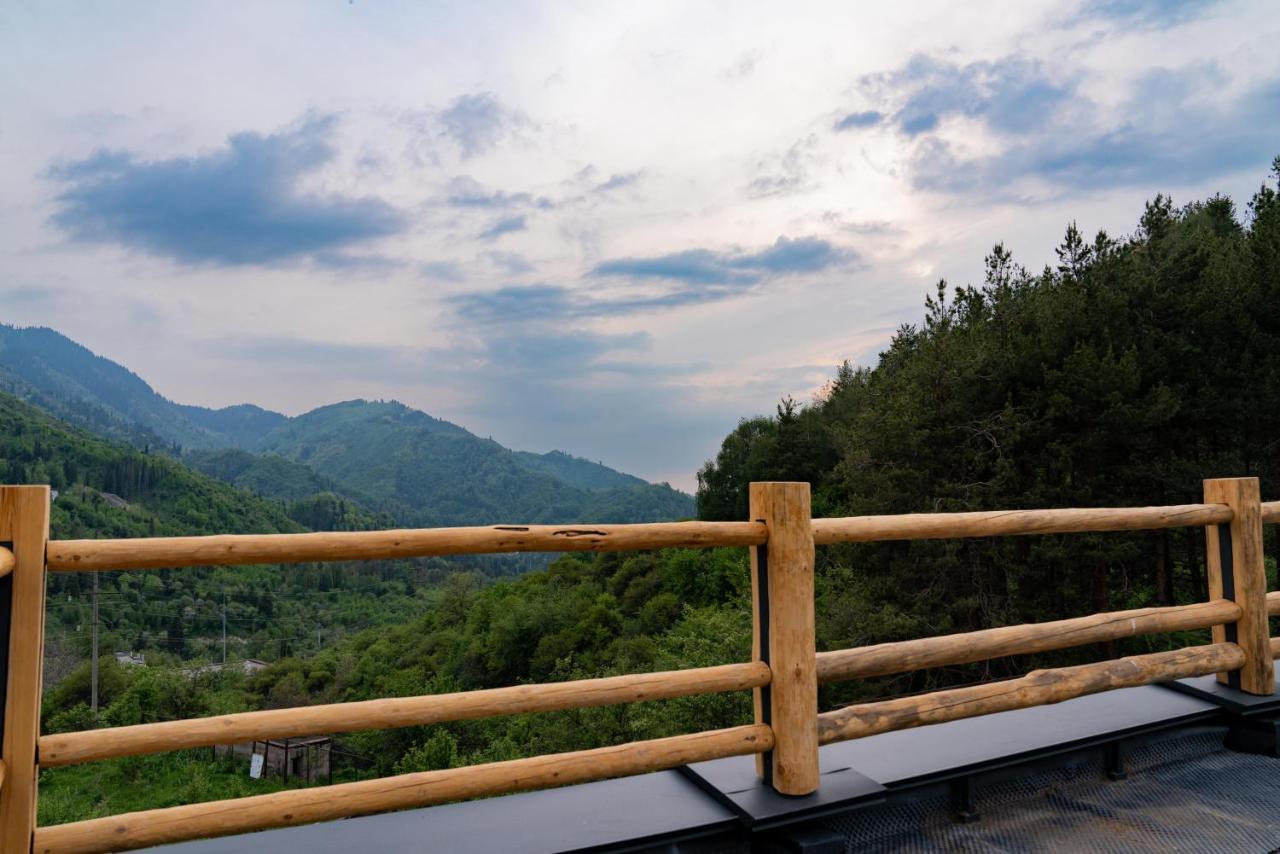 Qazaq Auyl Eco Hotel Almaty Esterno foto