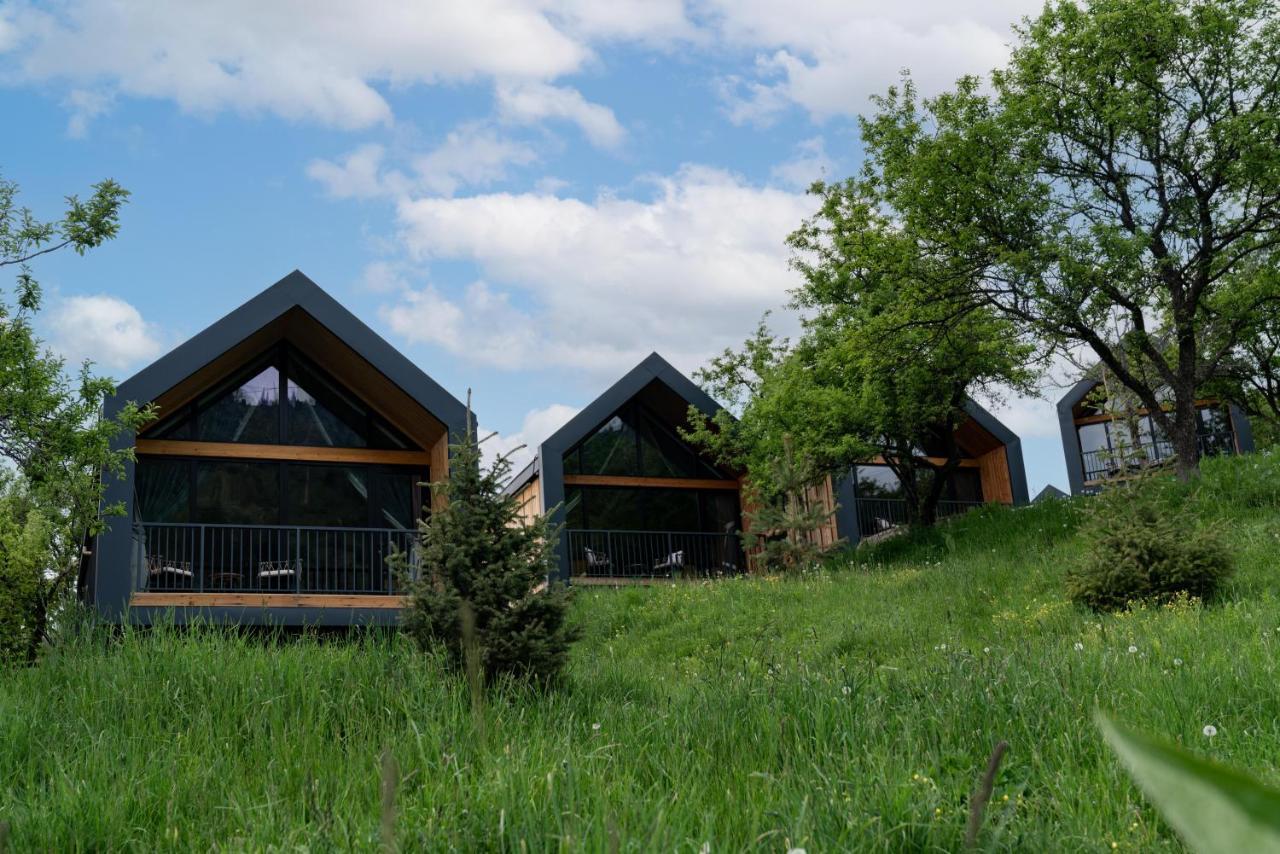 Qazaq Auyl Eco Hotel Almaty Esterno foto
