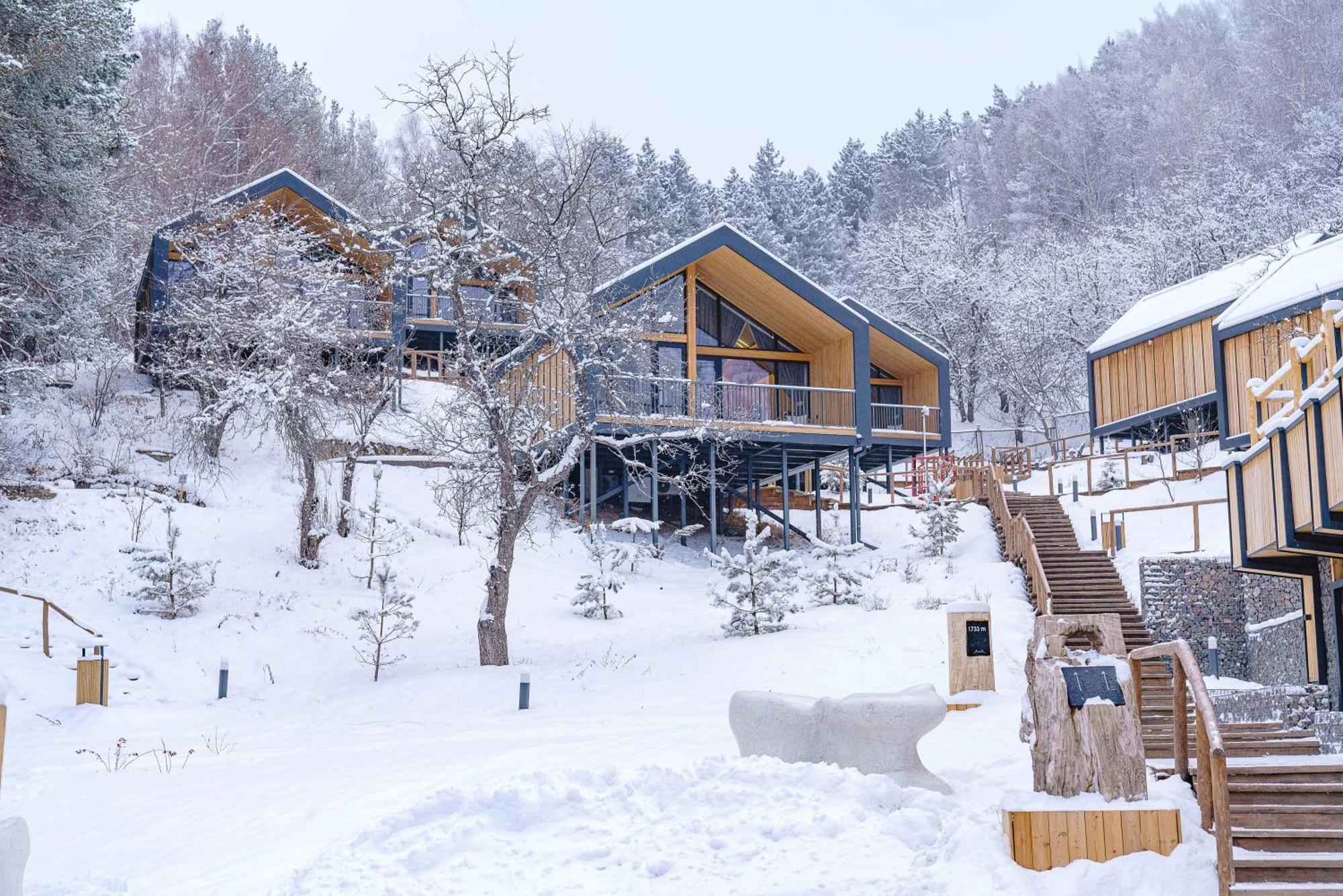 Qazaq Auyl Eco Hotel Almaty Esterno foto