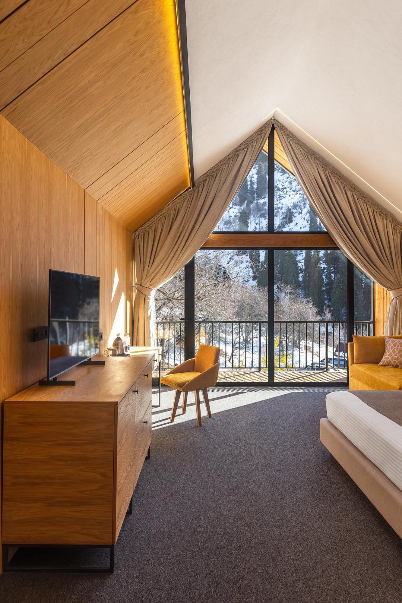 Qazaq Auyl Eco Hotel Almaty Esterno foto