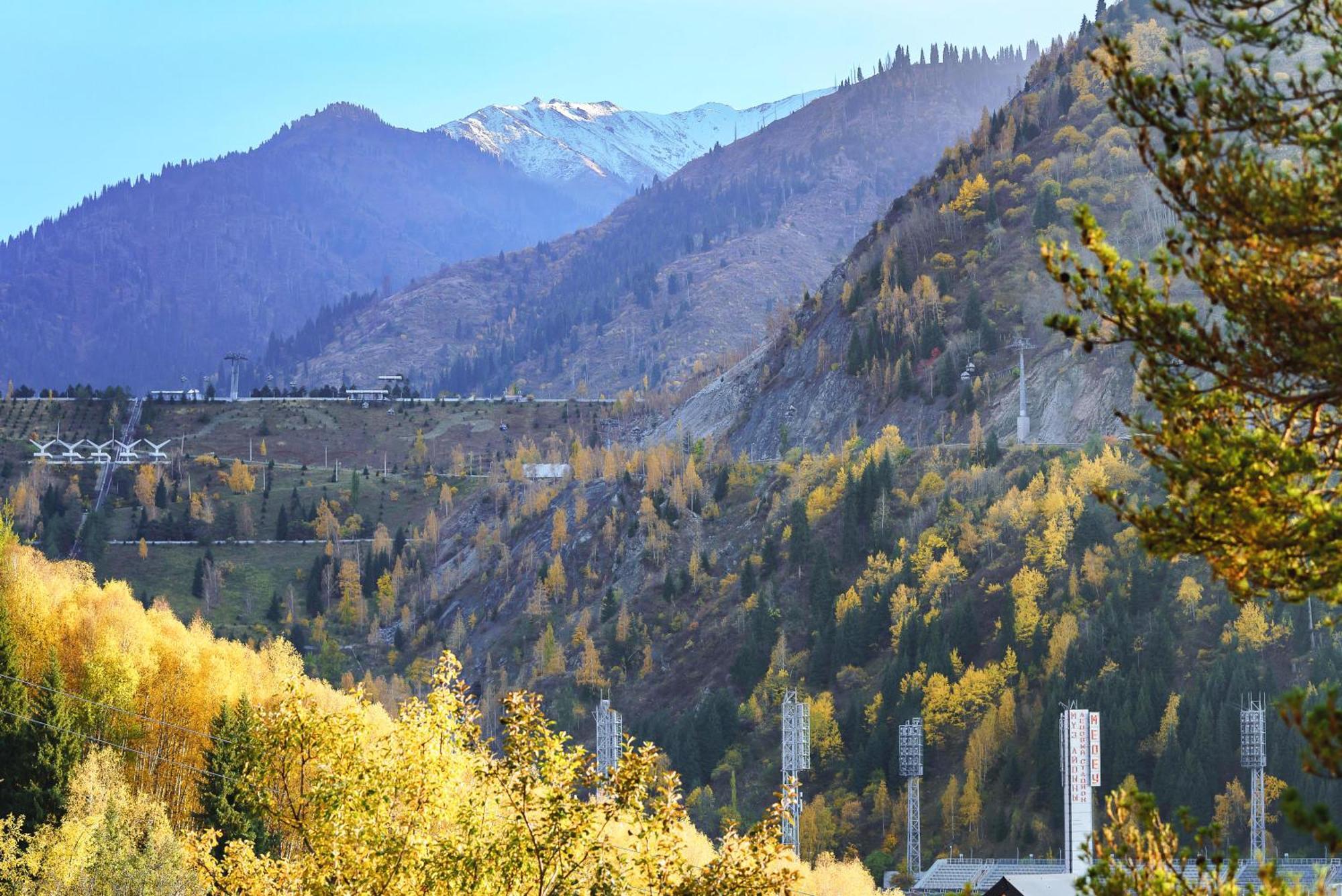 Qazaq Auyl Eco Hotel Almaty Esterno foto