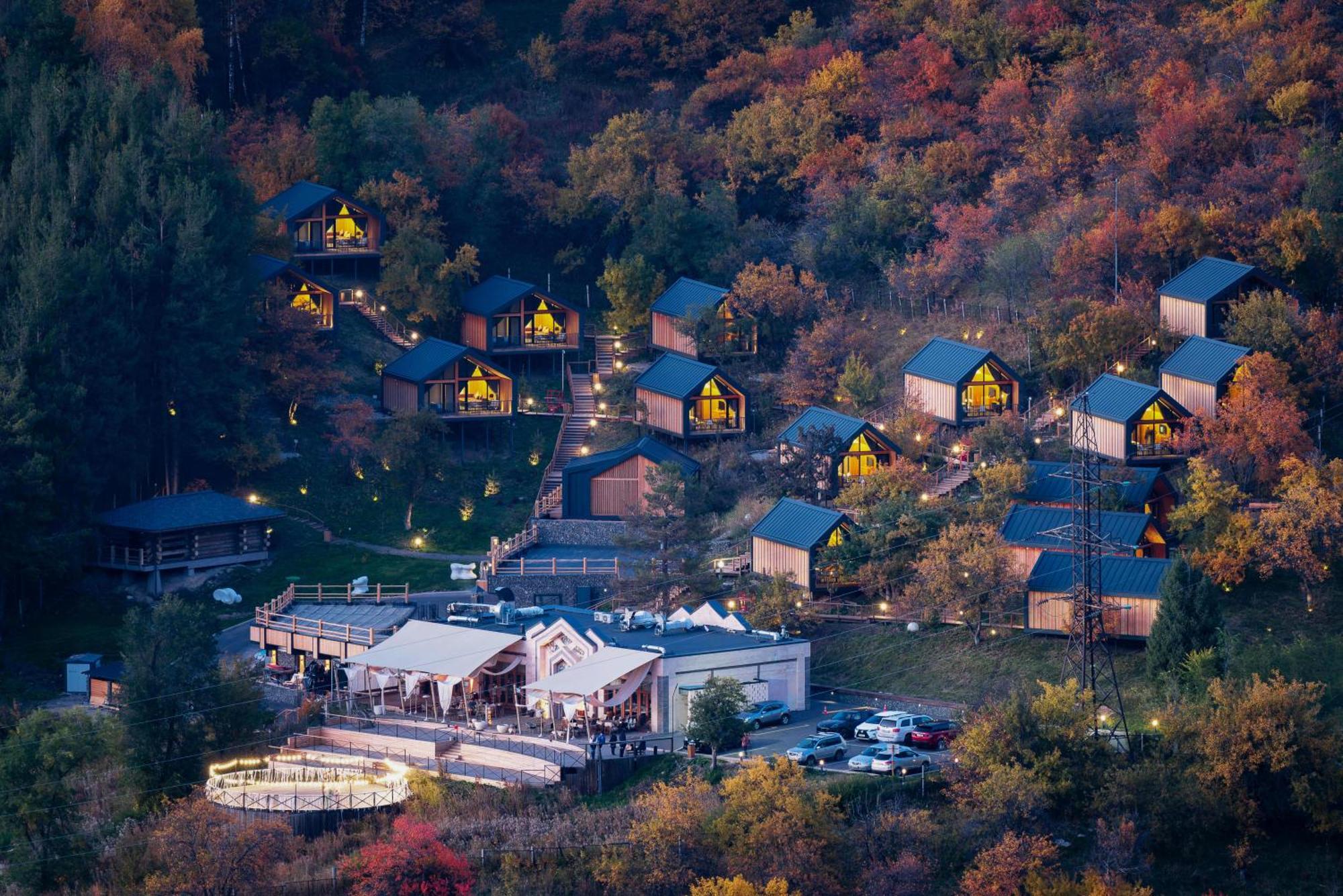 Qazaq Auyl Eco Hotel Almaty Esterno foto