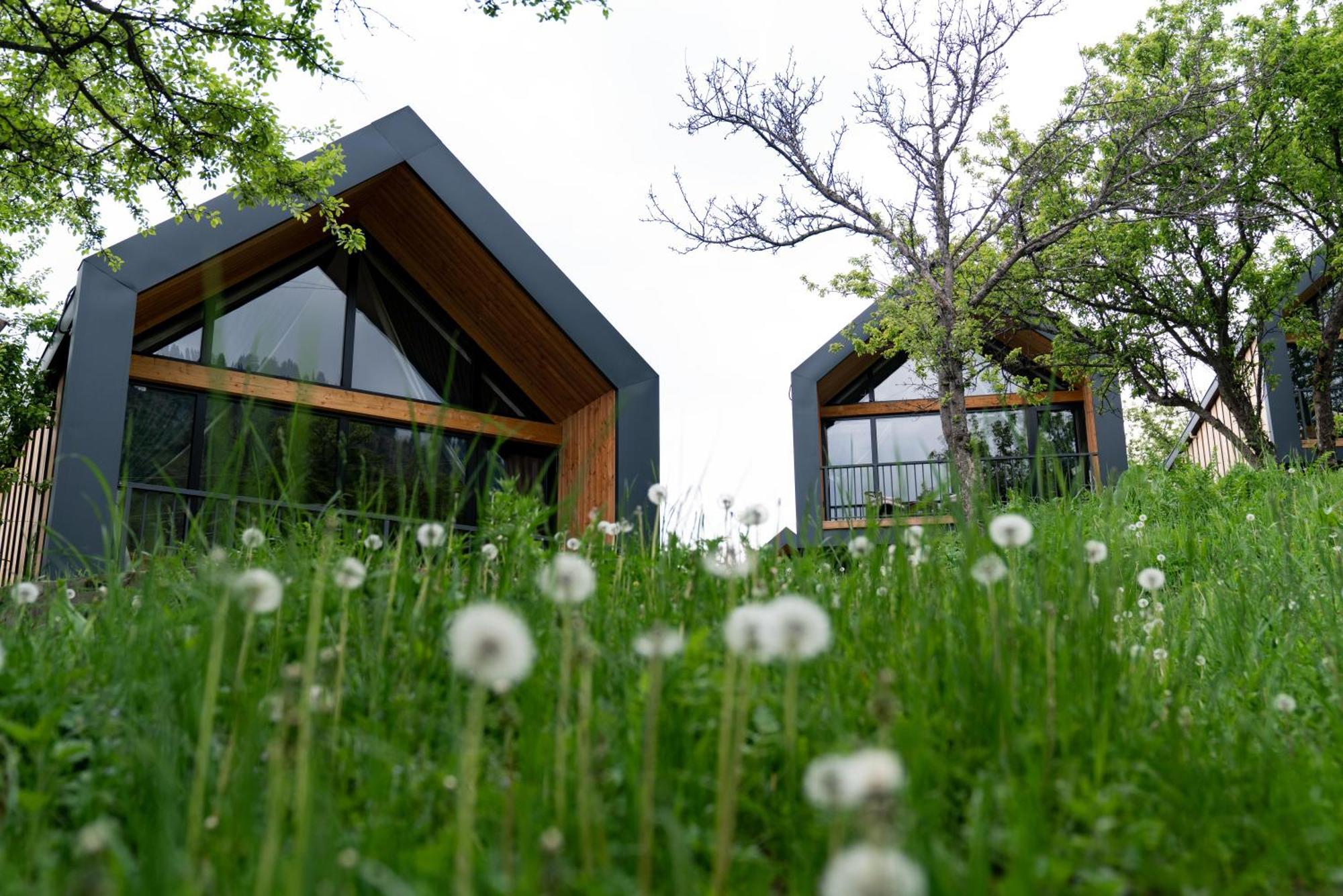 Qazaq Auyl Eco Hotel Almaty Esterno foto